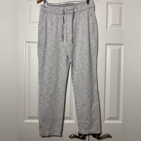 lululemon athletica Pants - Lululemon On The Fly Pant Wee Are From Space Nimbus Grey Sz 8 EUC